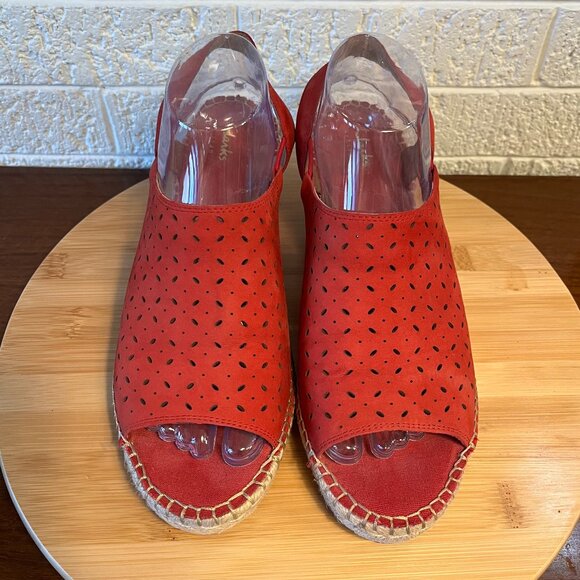 Clarks Leather Petrina Gail Espadrille Wedge Sandal, Red, Size 9 Wide - Picture 2 of 9